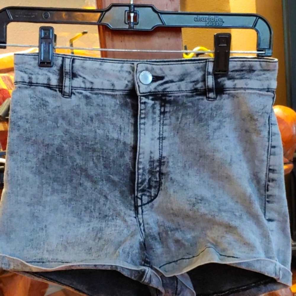 H & M Jean Shorts Jorts H&M size 8 Faded Look